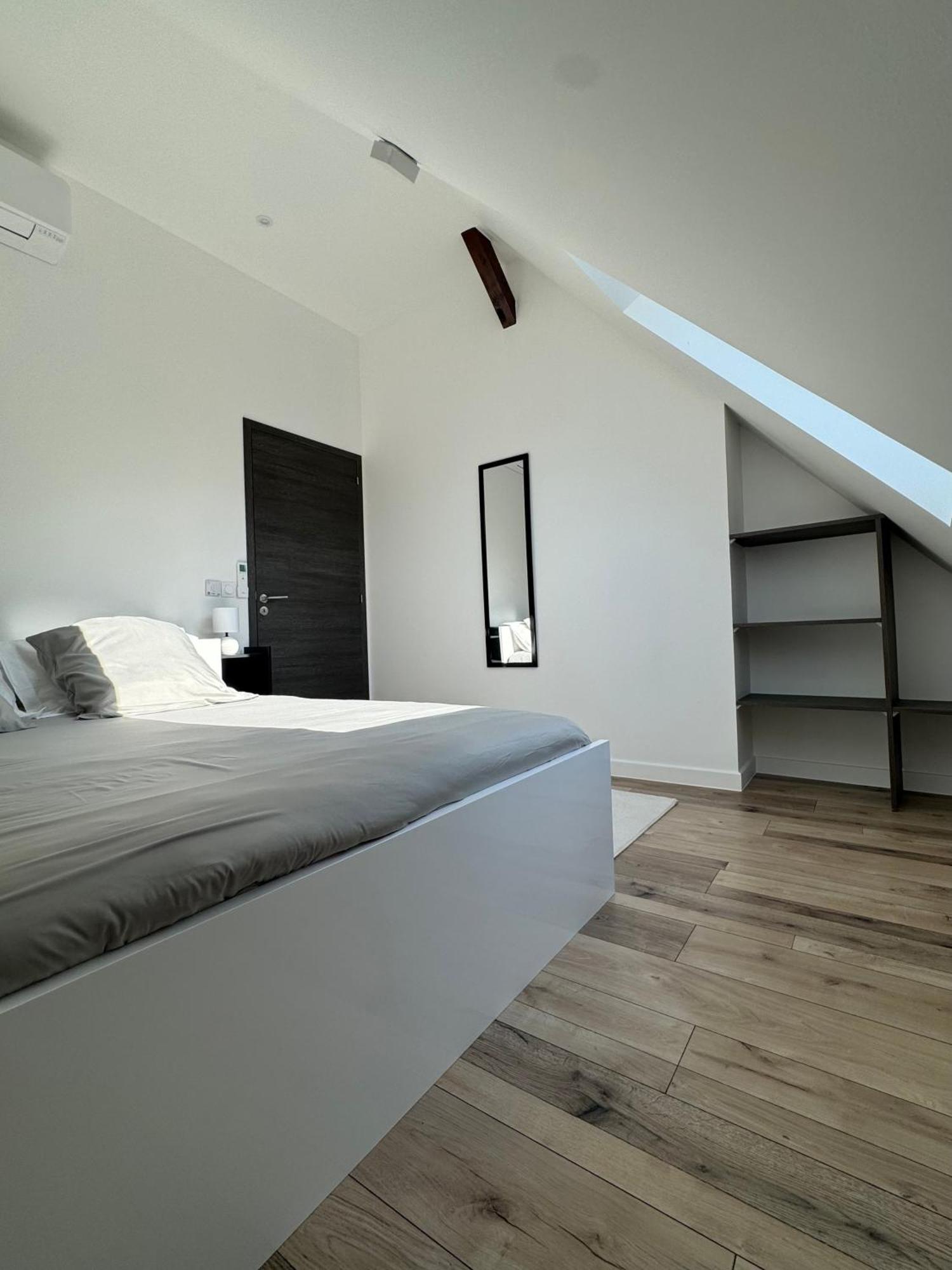 Magnifique Appartement Vue Lac - 5 Personnes Voglans Exterior photo