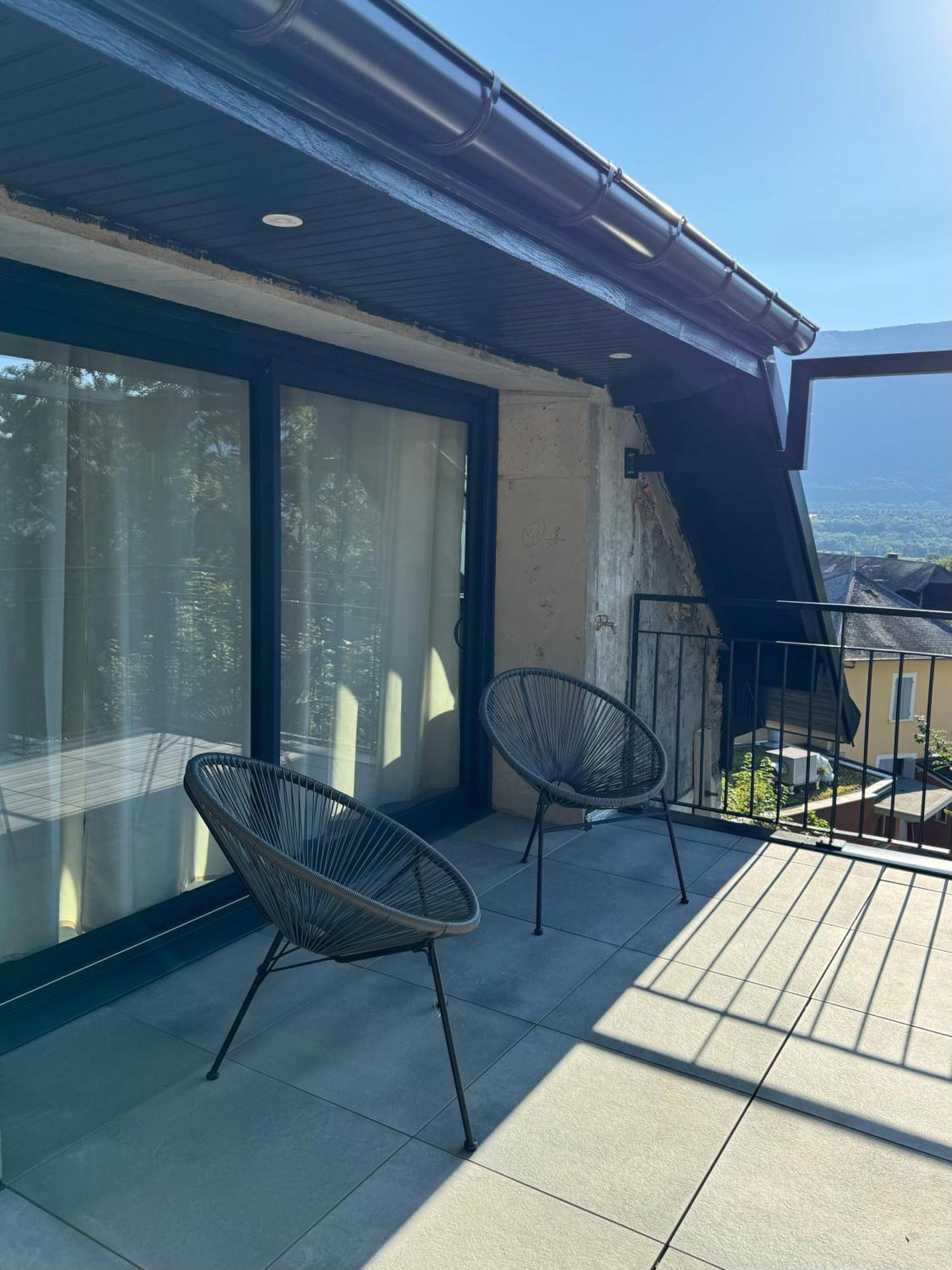 Magnifique Appartement Vue Lac - 5 Personnes Voglans Exterior photo