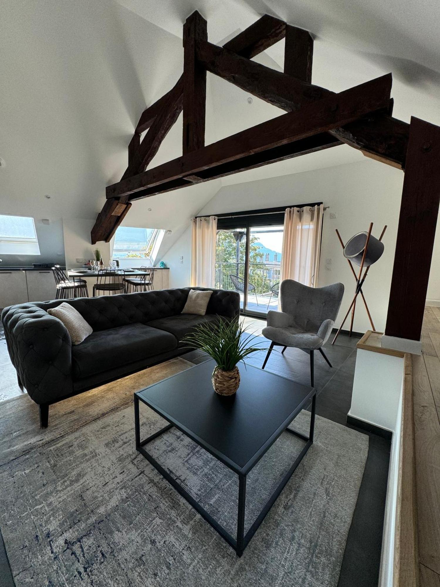 Magnifique Appartement Vue Lac - 5 Personnes Voglans Exterior photo