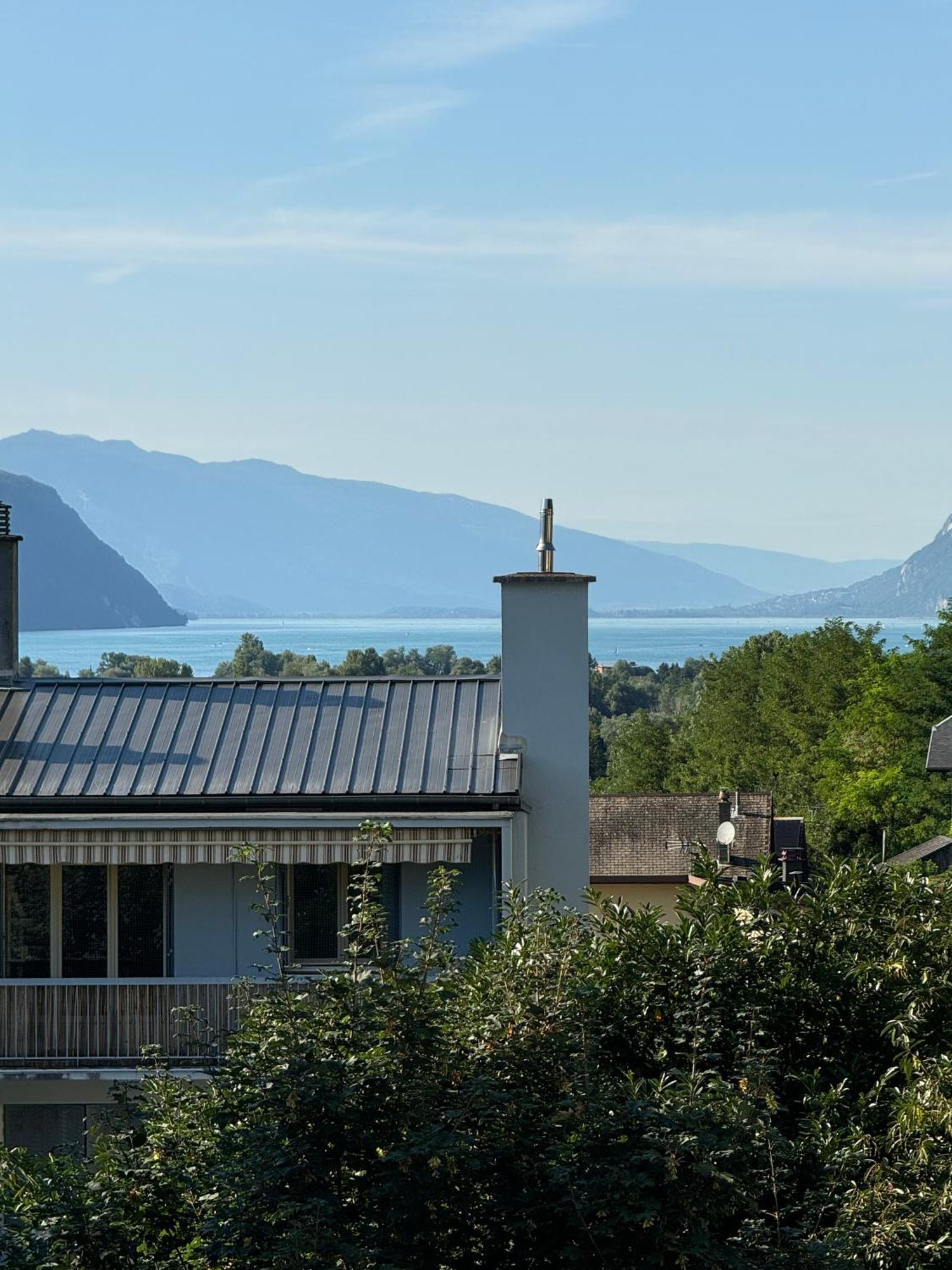 Magnifique Appartement Vue Lac - 5 Personnes Voglans Exterior photo